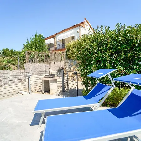 Hostdomus - Rosa Dei Venti Santo Stefano al Mare